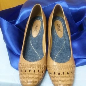 Natural Wedge Walking Shoe